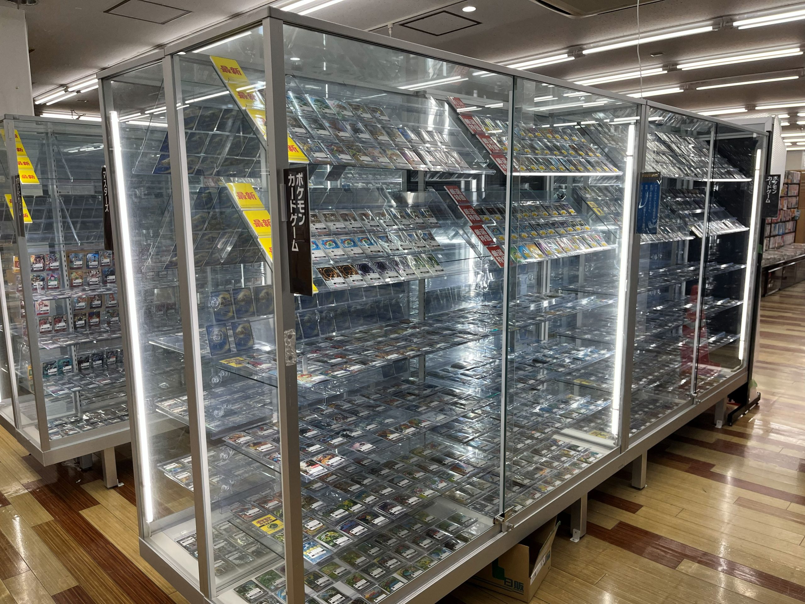 TSUTAYA藤枝瀬戸新屋店_トレカ売場グランドオープン - 株式会社ミツハシ